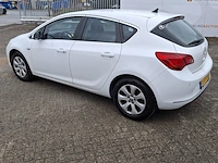 Personenauto opel, astra 1.4, wit, bouwjaar 2014 - afbeelding 8 van  48