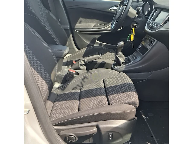 Personenauto opel, astra 1.6 cdti 81kw s/s 120 jaar edition, bouwjaar 2019 - afbeelding 32 van  49