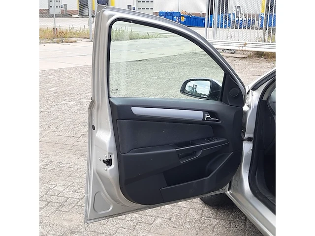 Personenauto opel, astra 1.6 enjoy, bouwjaar 2005 - afbeelding 35 van  57