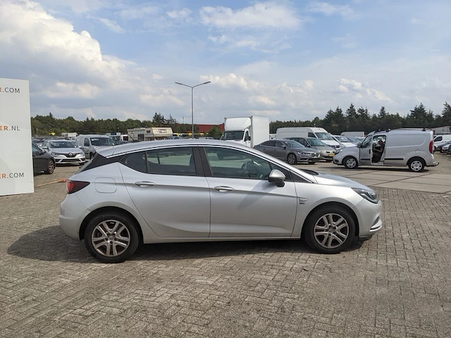Personenauto opel, astra 1.6cdti, bouwjaar 2019 - afbeelding 43 van  46