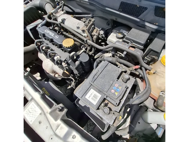Personenauto opel, astra 1.6gl, bouwjaar 2002 - afbeelding 22 van  29