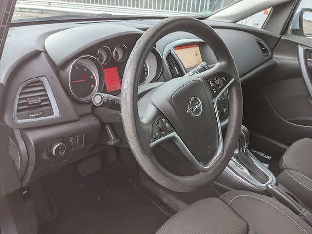 Personenauto, opel, astra, 2014 - afbeelding 9 van  63