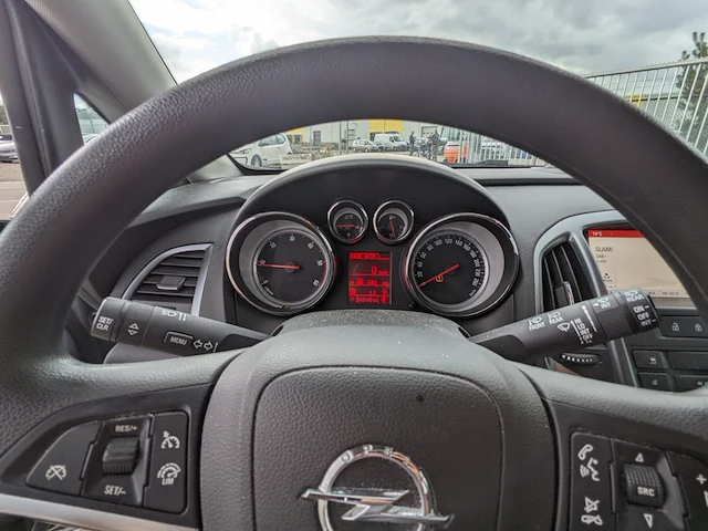 Personenauto, opel, astra, 2014 - afbeelding 11 van  63