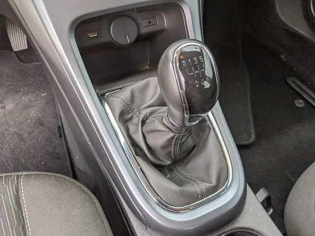 Personenauto, opel, astra, 2015 - afbeelding 42 van  62