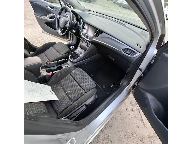 Personenauto, opel, astra, 2018 - afbeelding 22 van  37