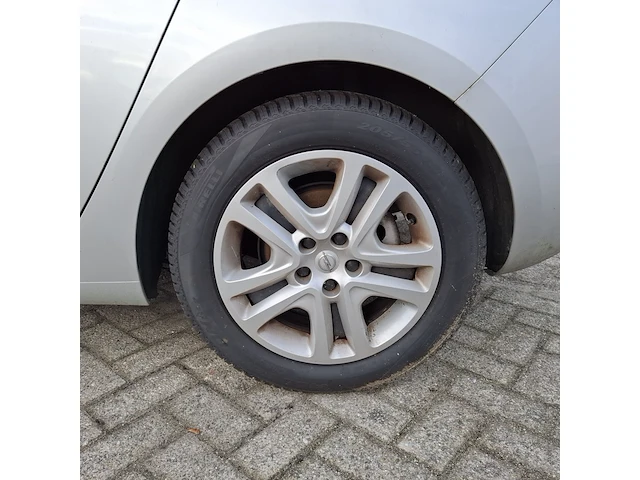 Personenauto, opel, astra, 2018 - afbeelding 26 van  37