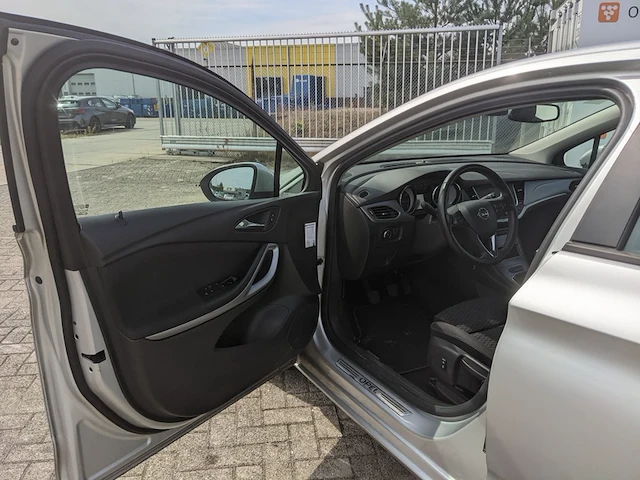 Personenauto, opel, astra, 2019 - afbeelding 13 van  49