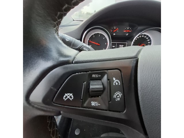 Personenauto, opel, astra, 2019 - afbeelding 11 van  23