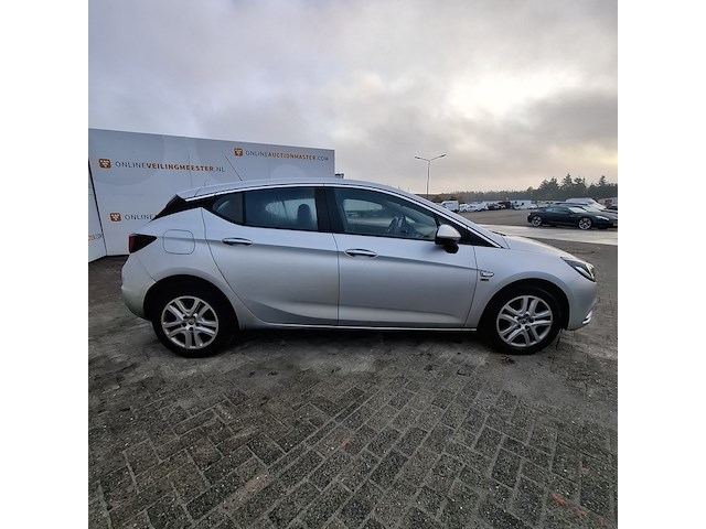 Personenauto, opel, astra, 2019 - afbeelding 18 van  23