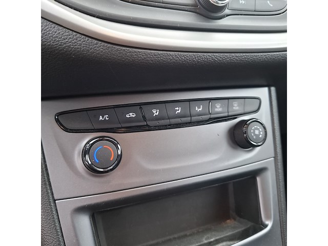 Personenauto, opel, astra, 2020 - afbeelding 17 van  43