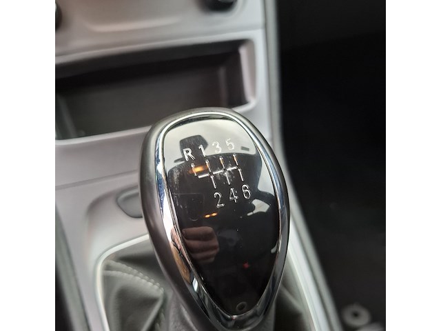 Personenauto, opel, astra, 2020 - afbeelding 18 van  43