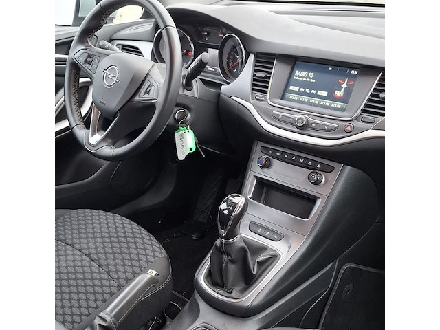 Personenauto, opel, astra, 2020 - afbeelding 26 van  43