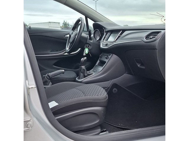 Personenauto, opel, astra, 2020 - afbeelding 27 van  43