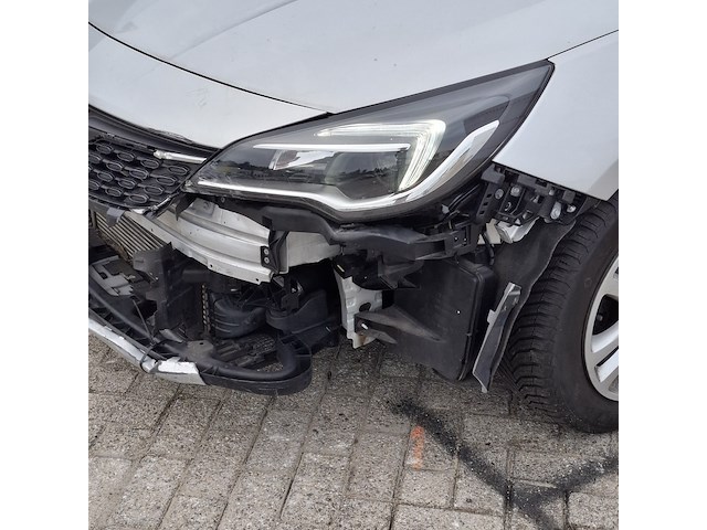Personenauto, opel, astra, 2020 - afbeelding 32 van  43