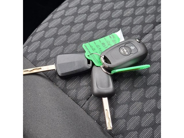 Personenauto, opel, astra, 2020 - afbeelding 38 van  43