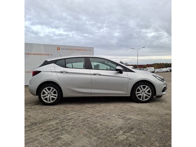 Personenauto, opel, astra, 2020 - afbeelding 34 van  43
