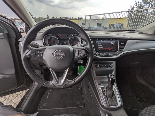 Personenauto, opel, astra - afbeelding 4 van  43