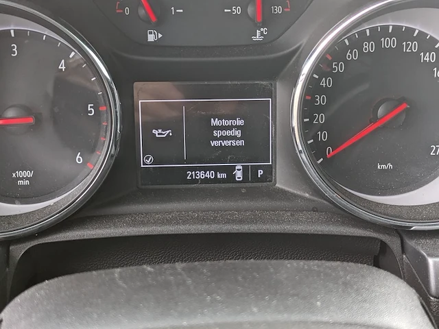 Personenauto, opel, astra - afbeelding 6 van  43