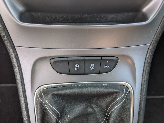 Personenauto, opel, astra - afbeelding 18 van  43