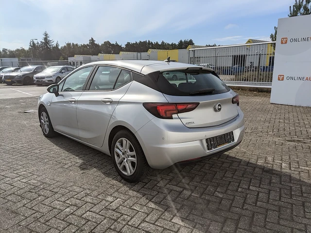 Personenauto, opel, astra - afbeelding 42 van  43