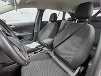 Personenauto, opel, astra - afbeelding 11 van  39