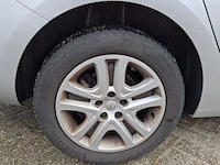 Personenauto, opel, astra - afbeelding 27 van  39