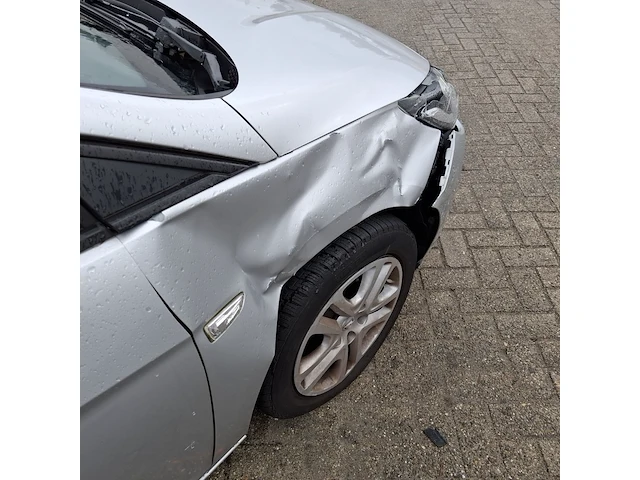 Personenauto, opel, astra - afbeelding 31 van  39