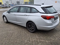 Personenauto, opel, astra - afbeelding 8 van  39