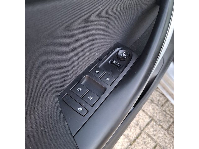 Personenauto, opel, astra - afbeelding 7 van  32