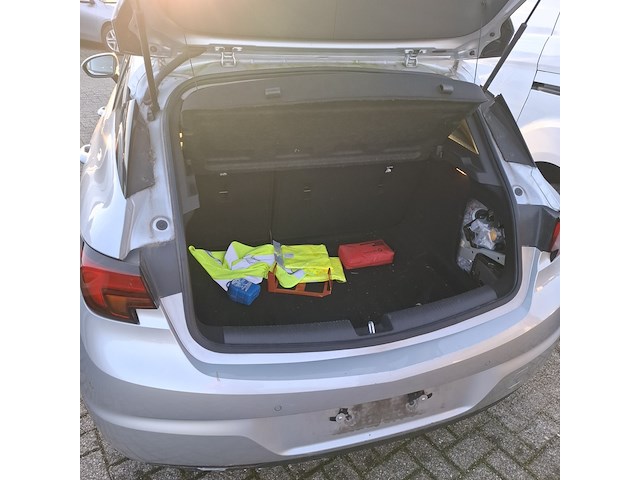 Personenauto, opel, astra - afbeelding 25 van  32