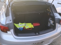 Personenauto, opel, astra - afbeelding 25 van  32