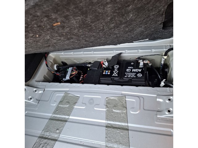 Personenauto, opel, astra - afbeelding 26 van  32