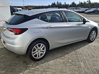 Personenauto, opel, astra - afbeelding 28 van  32