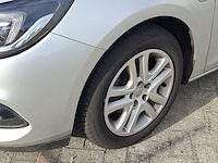 Personenauto, opel, astra - afbeelding 32 van  32