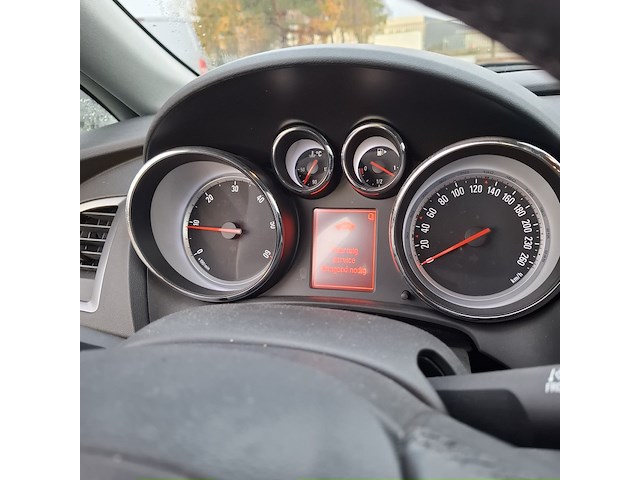 Personenauto, opel, astra - afbeelding 21 van  51