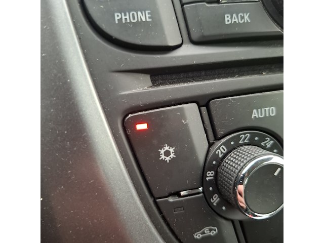 Personenauto, opel, astra - afbeelding 28 van  51