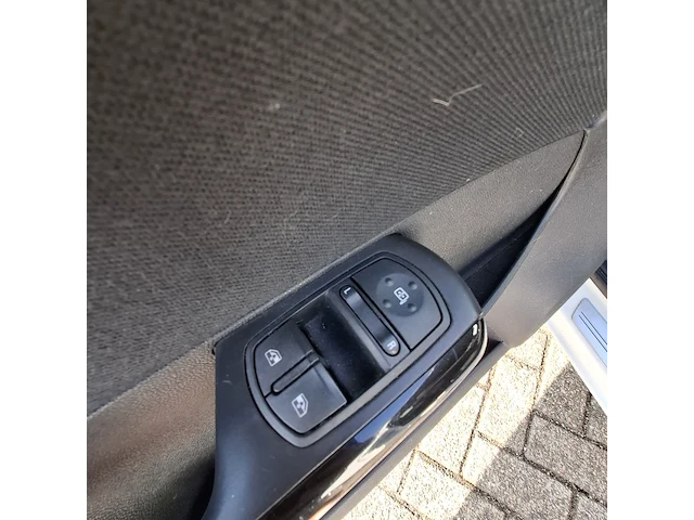 Personenauto opel, corsa 1.2-16v, bouwjaar 2010 - afbeelding 15 van  32