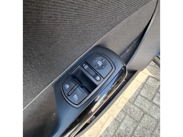 Personenauto opel, corsa 1.2-16v business , bouwjaar 2009 - afbeelding 7 van  21