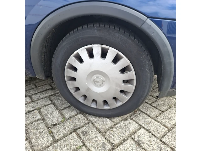 Personenauto, opel, corsa 1.2-16v essentia, 2005 - afbeelding 2 van  37