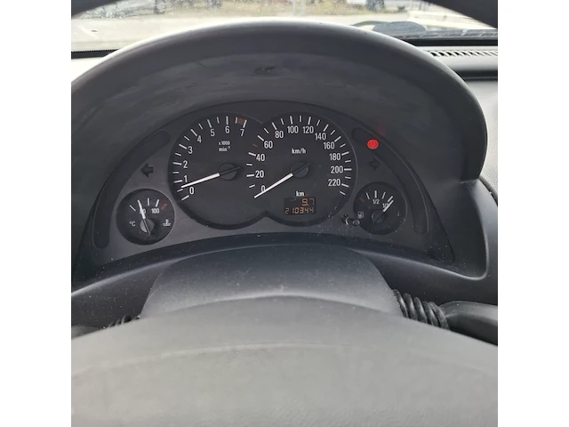 Personenauto, opel, corsa 1.2-16v essentia, 2005 - afbeelding 9 van  37