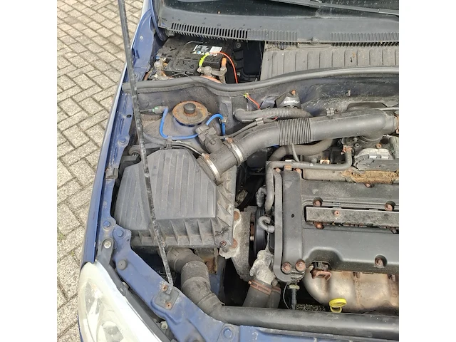 Personenauto, opel, corsa 1.2-16v essentia, 2005 - afbeelding 19 van  37