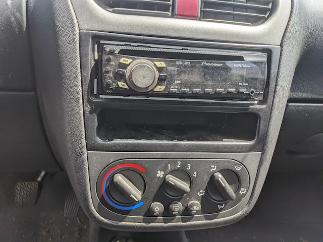 Personenauto opel, corsa 1.2 16v maxx, bouwjaar 2004 - afbeelding 10 van  34