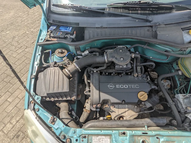 Personenauto opel, corsa 1.2 16v maxx, bouwjaar 2004 - afbeelding 18 van  34