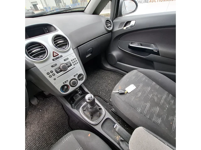 Personenauto opel, corsa 1.2 lpg, grijs, bouwjaar 2011 - afbeelding 8 van  42