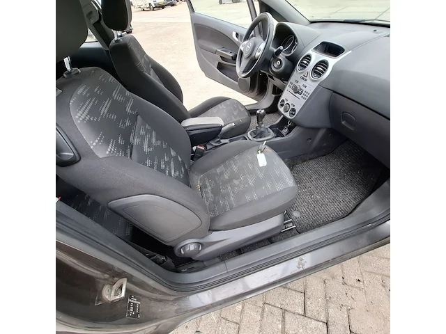 Personenauto opel, corsa 1.2 lpg, grijs, bouwjaar 2011 - afbeelding 15 van  42