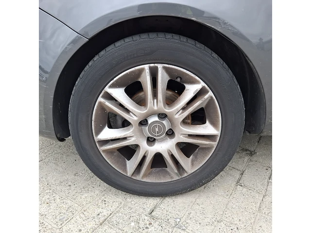 Personenauto opel, corsa 1.2 lpg, grijs, bouwjaar 2011 - afbeelding 22 van  42
