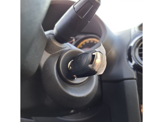 Personenauto, opel, corsa 1.3, 2011 - afbeelding 22 van  41