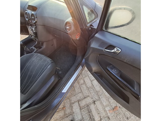 Personenauto, opel, corsa 1.3, 2011 - afbeelding 31 van  41