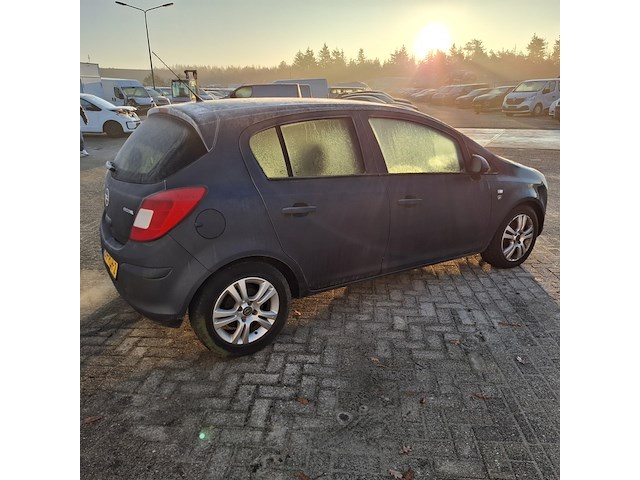 Personenauto, opel, corsa 1.3, 2011 - afbeelding 37 van  41