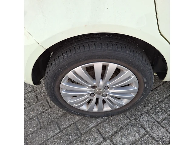 Personenauto opel, corsa 1.4-16v edition, bouwjaar 2010 - afbeelding 4 van  27